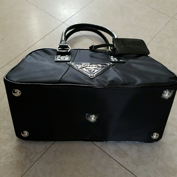 Nwt Guess classic travel carry on bag - Picture 5 of 9